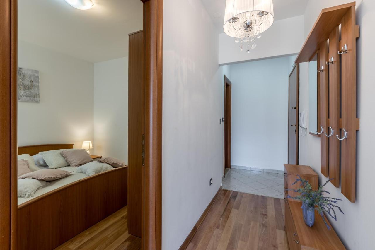 Apartment Split Karoglan エクステリア 写真